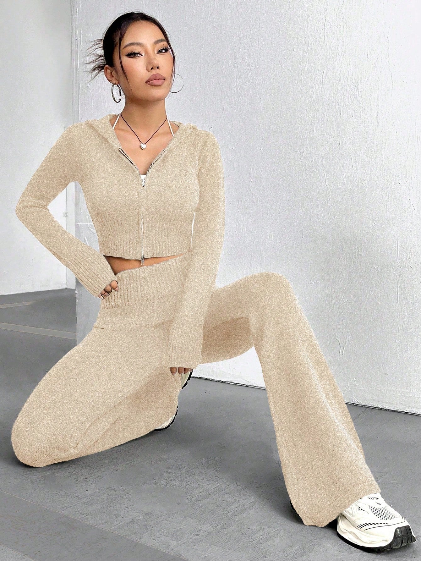 Women's Solid Colored Hooded Zipper Sweater And Pants Set